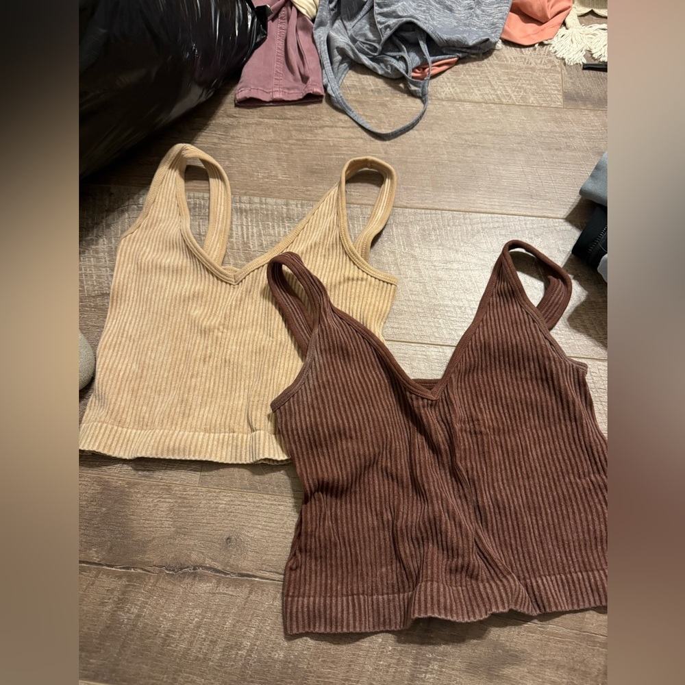 AURA tank tops